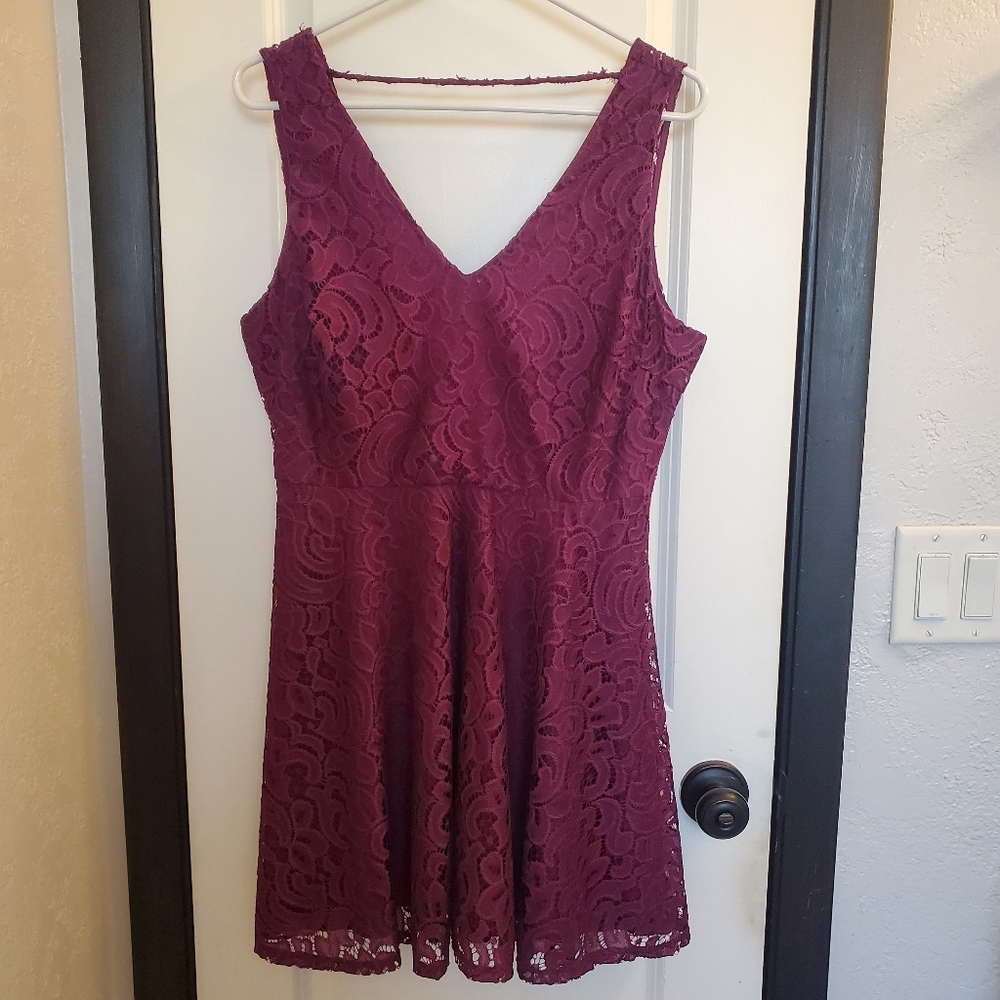 Women's Sz Large Dress - One Clothing